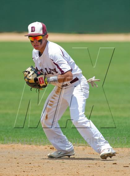 Thumbnail 2 in Bishop vs. Dilley (UIL 2A Region IV Area Playoff) photogallery.