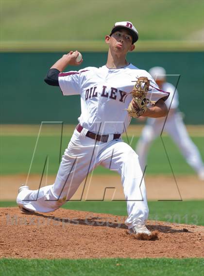 Thumbnail 2 in Bishop vs. Dilley (UIL 2A Region IV Area Playoff) photogallery.