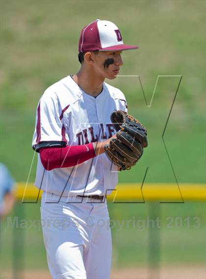 Thumbnail 2 in Bishop vs. Dilley (UIL 2A Region IV Area Playoff) photogallery.