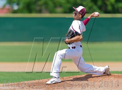 Thumbnail 3 in Bishop vs. Dilley (UIL 2A Region IV Area Playoff) photogallery.