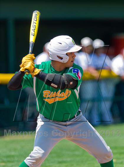 Thumbnail 1 in Bishop vs. Dilley (UIL 2A Region IV Area Playoff) photogallery.