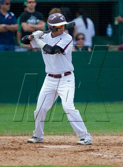Thumbnail 2 in Bishop vs. Dilley (UIL 2A Region IV Area Playoff) photogallery.