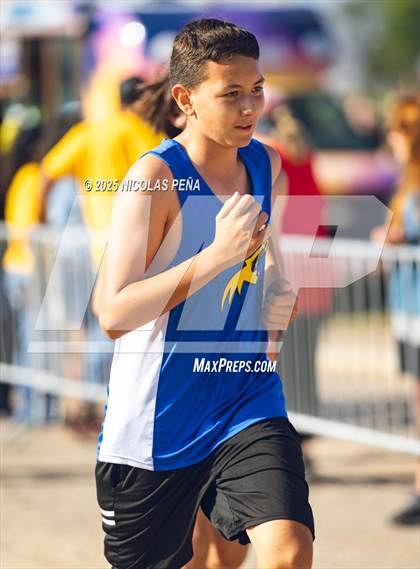 Thumbnail 2 in St. Pius Super Cinco Meet photogallery.