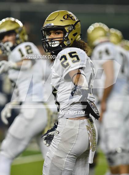 Thumbnail 1 in Klein Collins vs. Dallas Jesuit (UIL 6A Regional Semifinal) photogallery.