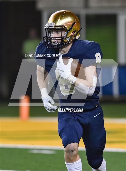 Thumbnail 3 in Klein Collins vs. Dallas Jesuit (UIL 6A Regional Semifinal) photogallery.