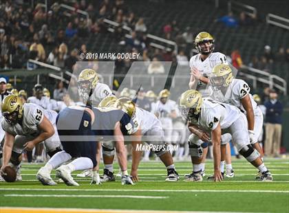 Thumbnail 1 in Klein Collins vs. Dallas Jesuit (UIL 6A Regional Semifinal) photogallery.