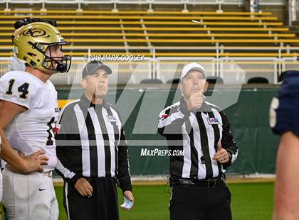 Thumbnail 3 in Klein Collins vs. Dallas Jesuit (UIL 6A Regional Semifinal) photogallery.