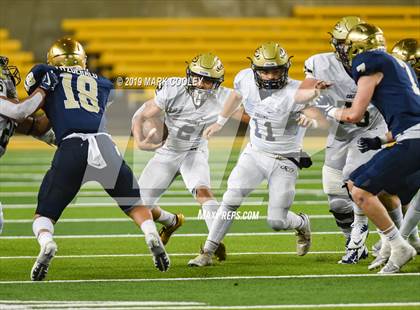 Thumbnail 2 in Klein Collins vs. Dallas Jesuit (UIL 6A Regional Semifinal) photogallery.
