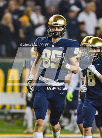 Thumbnail 2 in Klein Collins vs. Dallas Jesuit (UIL 6A Regional Semifinal) photogallery.