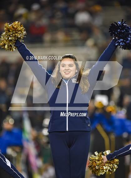 Thumbnail 3 in Klein Collins vs. Dallas Jesuit (UIL 6A Regional Semifinal) photogallery.