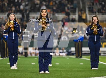 Thumbnail 1 in Klein Collins vs. Dallas Jesuit (UIL 6A Regional Semifinal) photogallery.