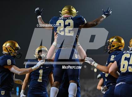 Thumbnail 3 in Klein Collins vs. Dallas Jesuit (UIL 6A Regional Semifinal) photogallery.