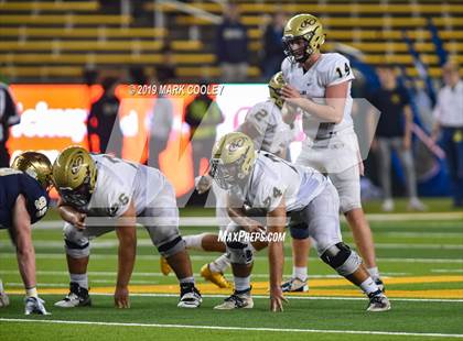Thumbnail 2 in Klein Collins vs. Dallas Jesuit (UIL 6A Regional Semifinal) photogallery.