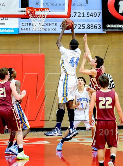 Thumbnail 2 in Center vs. Whitney (Common Good Classic) photogallery.