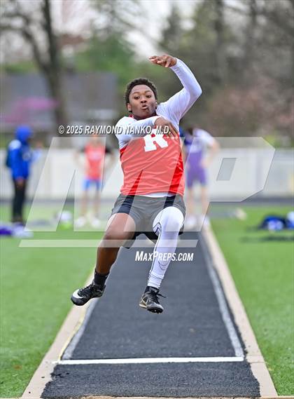 Thumbnail 3 in Marion Relays (Long Jump)  photogallery.