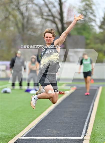 Thumbnail 2 in Marion Relays (Long Jump)  photogallery.