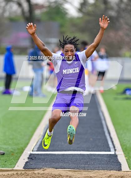 Thumbnail 1 in Marion Relays (Long Jump)  photogallery.