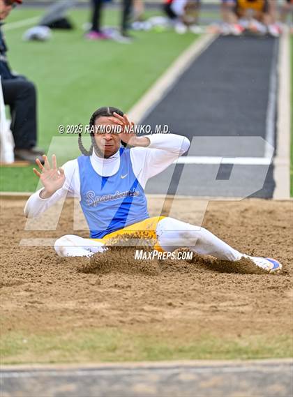 Thumbnail 3 in Marion Relays (Long Jump)  photogallery.