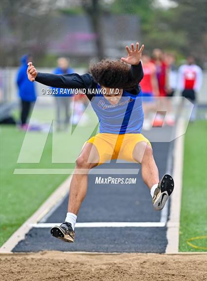 Thumbnail 3 in Marion Relays (Long Jump)  photogallery.