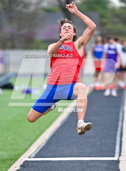 Thumbnail 3 in Marion Relays (Long Jump)  photogallery.