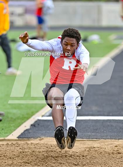 Thumbnail 2 in Marion Relays (Long Jump)  photogallery.