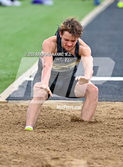 Thumbnail 2 in Marion Relays (Long Jump)  photogallery.