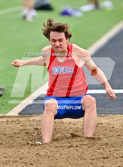 Thumbnail 3 in Marion Relays (Long Jump)  photogallery.