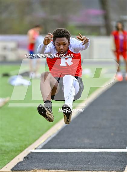 Thumbnail 3 in Marion Relays (Long Jump)  photogallery.