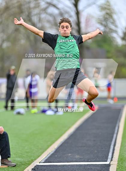 Thumbnail 3 in Marion Relays (Long Jump)  photogallery.