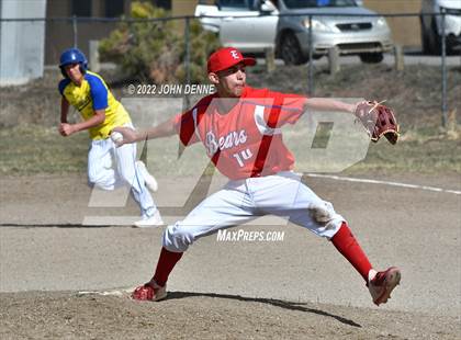 Thumbnail 2 in Penasco vs. Estancia photogallery.