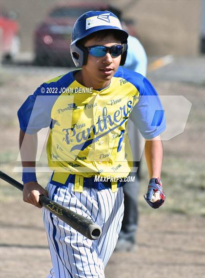 Thumbnail 1 in Penasco vs. Estancia photogallery.