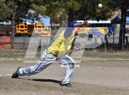 Thumbnail 2 in Penasco vs. Estancia photogallery.