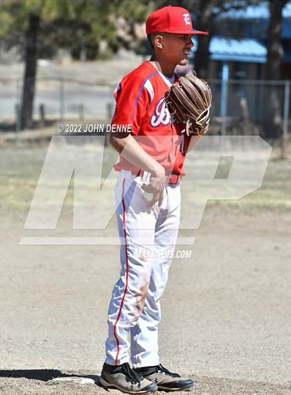 Thumbnail 3 in Penasco vs. Estancia photogallery.