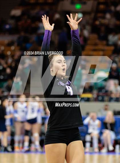 Thumbnail 2 in Dove Creek vs. Cheraw (CHSAA 1A Round 1) photogallery.
