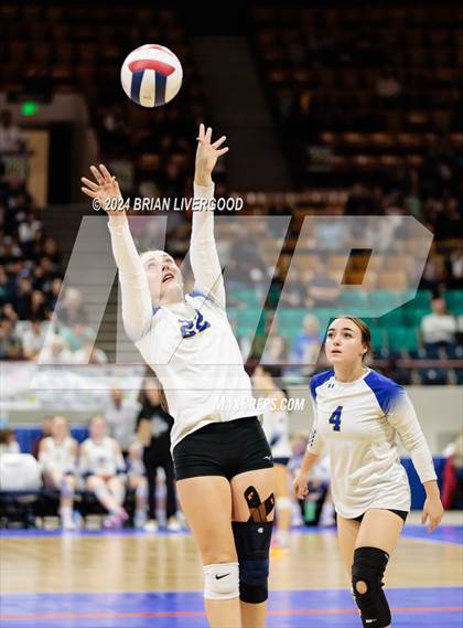 Thumbnail 3 in Dove Creek vs. Cheraw (CHSAA 1A Round 1) photogallery.