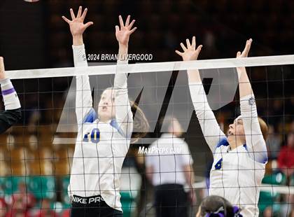 Thumbnail 3 in Dove Creek vs. Cheraw (CHSAA 1A Round 1) photogallery.