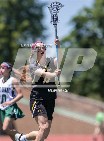 Thumbnail 1 in Lake Shore vs. Honeoye Falls-Lima (NYSPHSAA Class C Regional) photogallery.
