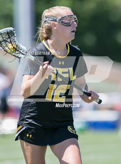 Thumbnail 2 in Lake Shore vs. Honeoye Falls-Lima (NYSPHSAA Class C Regional) photogallery.