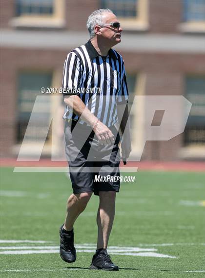 Thumbnail 3 in Lake Shore vs. Honeoye Falls-Lima (NYSPHSAA Class C Regional) photogallery.
