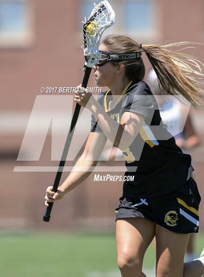 Thumbnail 2 in Lake Shore vs. Honeoye Falls-Lima (NYSPHSAA Class C Regional) photogallery.