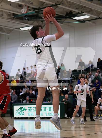 Thumbnail 2 in Guilderland @ Shenendehowa photogallery.