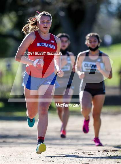Thumbnail 3 in Buchanan vs Clovis North photogallery.