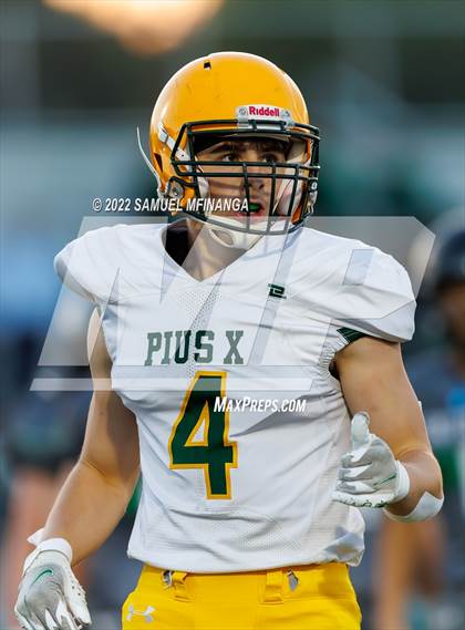 Thumbnail 3 in Pius X @ Skutt Catholic photogallery.
