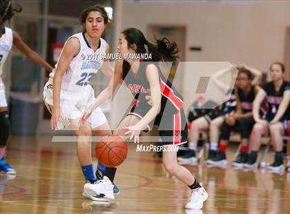 Thumbnail 2 in Cleveland vs. Saugus (West Coast Holiday Classic) photogallery.