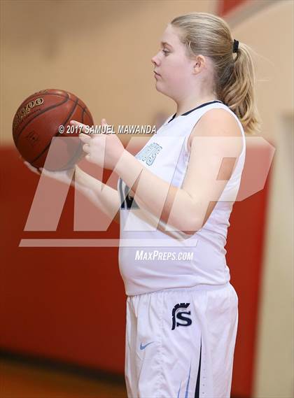 Thumbnail 2 in Cleveland vs. Saugus (West Coast Holiday Classic) photogallery.