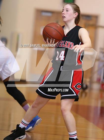 Thumbnail 2 in Cleveland vs. Saugus (West Coast Holiday Classic) photogallery.