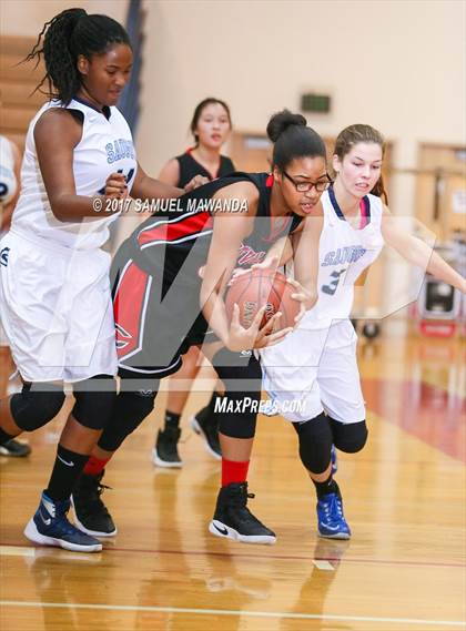 Thumbnail 1 in Cleveland vs. Saugus (West Coast Holiday Classic) photogallery.