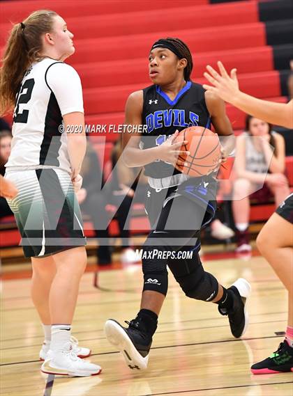 Thumbnail 3 in Cedar Creek vs Hammonton (Ocean City Shootout) photogallery.