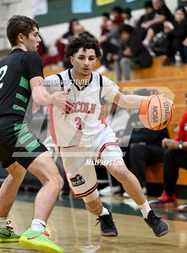 Archie Williams vs. Lincoln (Battle at the Trail)