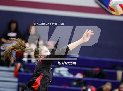 Thumbnail 2 in Elizabeth @ Sand Creek photogallery.